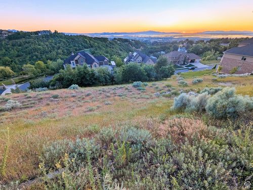 203-1735 Temple Ct, Bountiful, UT, 84010-1531 | Card Image