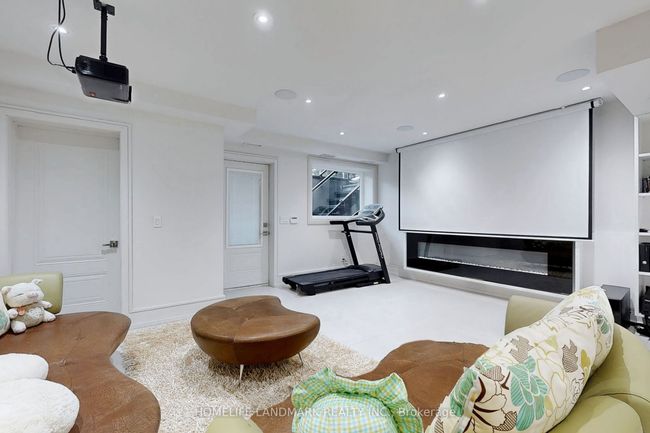 301 Jedburgh Rd, House other with 5 bedrooms, 4 bathrooms and 2 parking in Toronto ON | Image 38