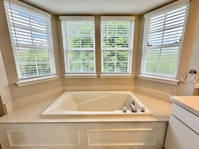 4399 Hunters Cir E, Condo with 2 bedrooms, 2 bathrooms and null parking in Canton MI | Image 16