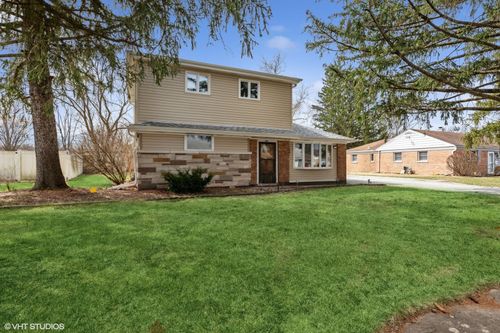 9 Apple Ln, Park Forest, IL, 60466-2054 | Card Image