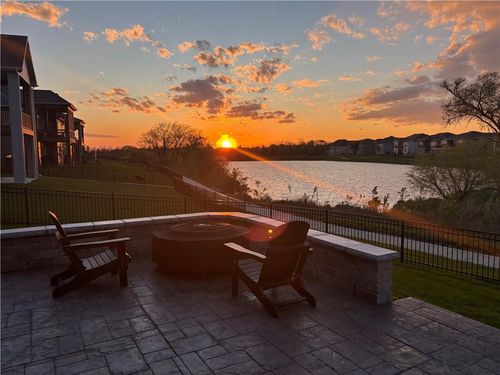 25274 W 92nd Ter, Lenexa, KS, 66227-4061 | Card Image