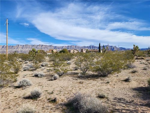 30450 Stillwater Dr, Meadview, AZ, 86444 | Card Image
