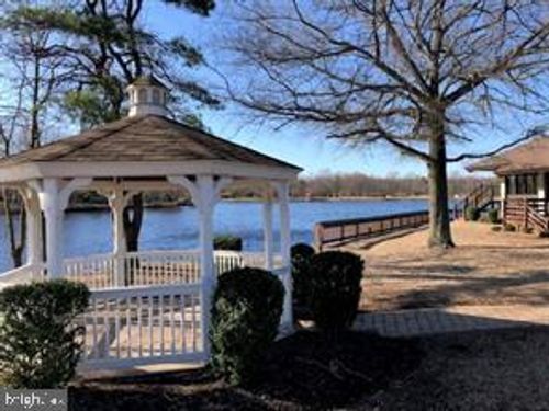 17 Chelmsford Ct, MARLTON, NJ, 08053-4213 | Card Image