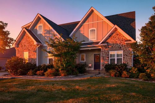 4820 Preserve Dr, Chattanooga, TN, 37416-6112 | Card Image