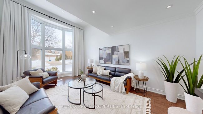 5 Mary Elizabeth Cres, House other with 5 bedrooms, 4 bathrooms and 4 parking in Markham ON | Image 5