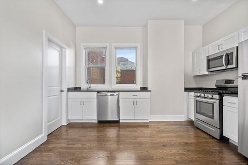 3-118 Dorchester St, Boston, MA, 02127-2202 | Card Image