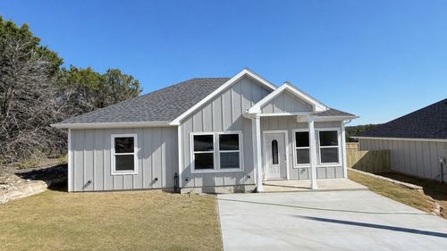 2615 Creekview Dr, Granbury, TX, 76048-5733 | Card Image