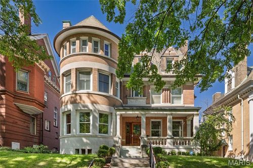 4361 Westminster Pl, Saint Louis, MO, 63108-2623 | Card Image