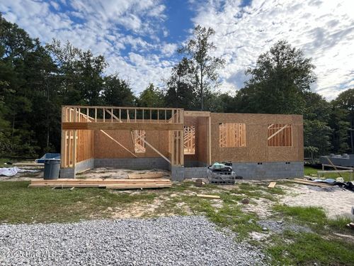 1205 St Simons Dr Se, Bolivia, NC, 28422-7403 | Card Image