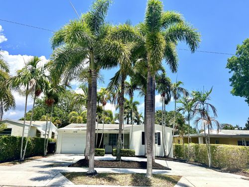 1534 17th Ave N, Lake Worth Beach, FL, 33460-6426 | Card Image