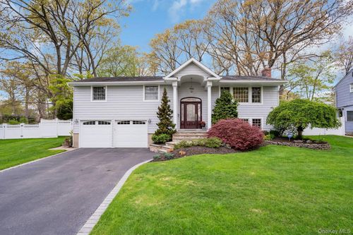22 Abbey Dr, Commack, NY, 11725-5329 | Card Image