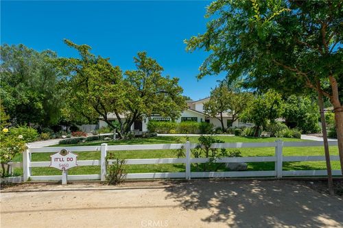 5460 Round Meadow Rd, Hidden Hills, CA, 91302-1278 | Card Image
