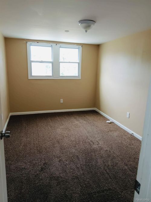 12836 Conway St, Detroit, MI, 48217-1080 | Card Image
