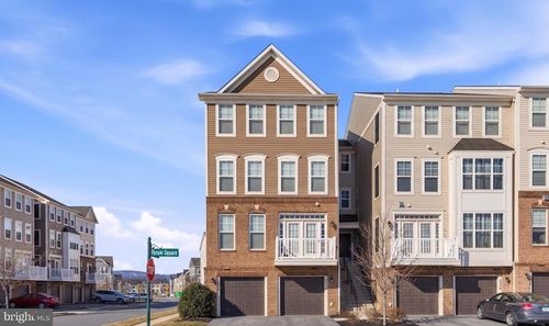 5902 Forum Sq, FREDERICK, MD, 21703-2890 | Card Image