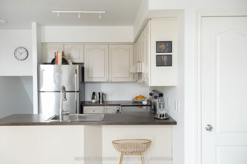 27 Sudbury St, Toronto, ON, M6J3W6 | Card Image