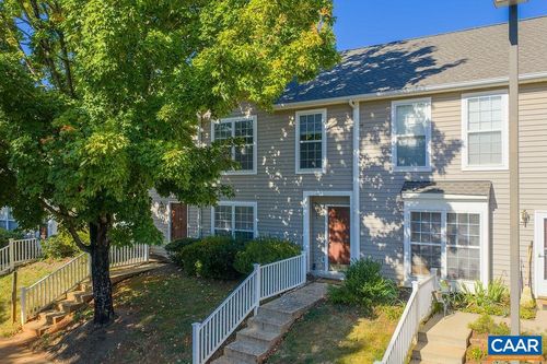 105 Greenwich Ct, CHARLOTTESVILLE, VA, 22902-9009 | Card Image