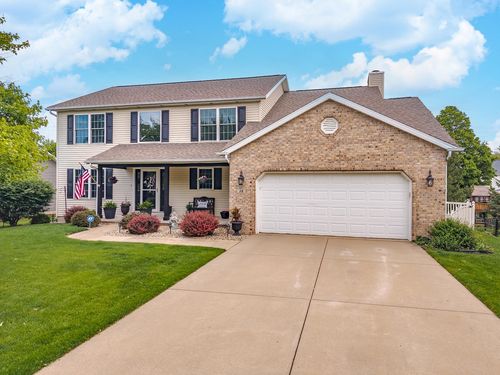 38 Bandecon Way, Bloomington, IL, 61704-8195 | Card Image