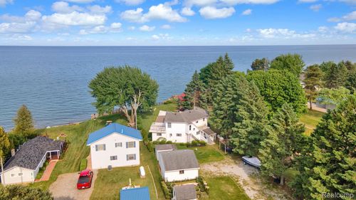 4308 N Grandview Beach Dr, Deckerville, MI, 48427-9383 | Card Image