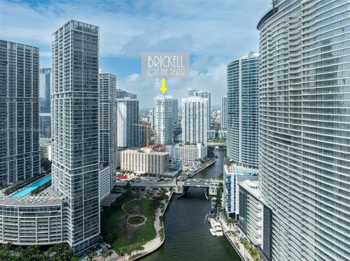 apt-2006-41 Se 5th St, Miami, FL, 33131-2549 | Card Image