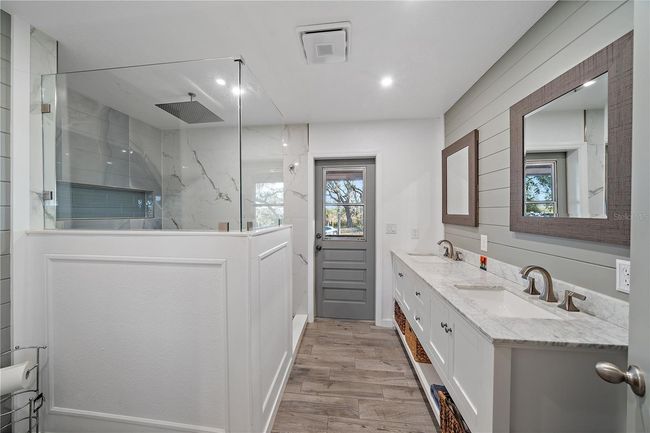 6204 Juel Gill Rd, Home with 3 bedrooms, 2 bathrooms and null parking in Myakka City FL | Image 17