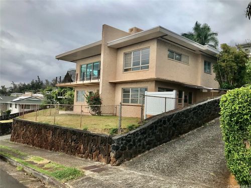 1829 Alewa Dr, Honolulu, HI, 96817-1213 | Card Image