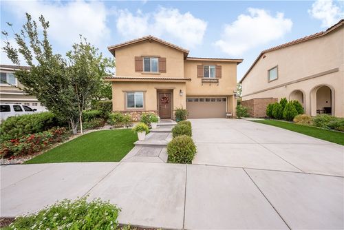 6952 Amber Sky Way, Fontana, CA, 92336-1862 | Card Image