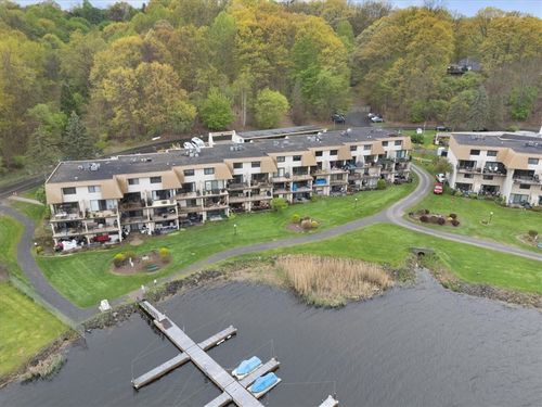 416 Bay Village Dr, Irondequoit, NY, 14609-1917 | Card Image