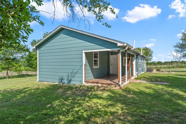 1560 Roadrunner Trl, House other with 3 bedrooms, 2 bathrooms and null parking in Riesel TX | Image 23