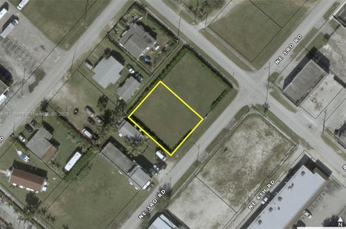 42 Ne 3rd Rd, Homestead, FL, 33030-6123 | Card Image
