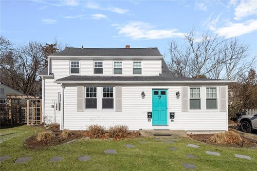 7 Bay Ave, Barrington, RI, 02806-4703 | Card Image