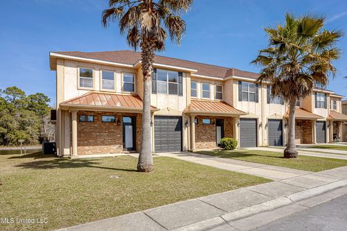 212-212 Capri Pl, Ocean Springs, MS, 39564-4322 | Card Image