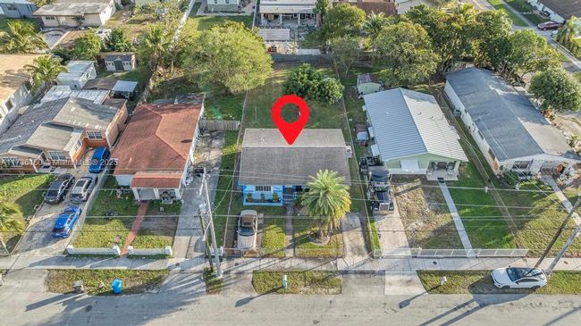 5320 Sw 18 Th St, House other with 3 bedrooms, 1 bathrooms and null parking in West Park FL | Image 20