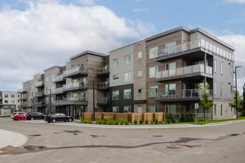 102-200 Shawnee Sq Sw, Calgary, AB, T2Y0T7 | Card Image