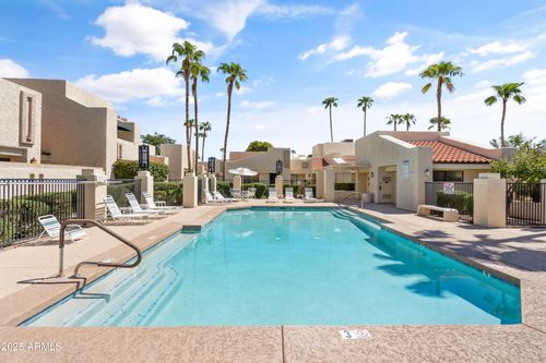 719 E Lola Dr, Phoenix, AZ, 85022-1126 | Card Image