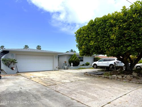 292 Pine Tree Dr, Indialantic, FL, 32903-2619 | Card Image