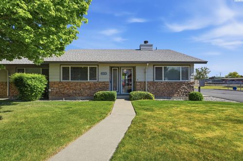 c-2415 W Grand Ronde Ave, Kennewick, WA, 99336-4999 | Card Image