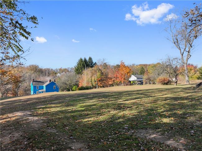 126 Coal Bluff Rd, House other with 3 bedrooms, 3 bathrooms and null parking in Finleyville PA | Image 34