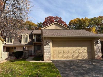 C-12 - 1447 Ravineview Court, Condo with 3 bedrooms, 2 bathrooms and null parking in Bloomfield Twp MI | Image 1