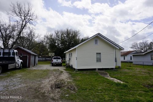 712 Spruce St, Crowley, LA, 70526-6352 | Card Image