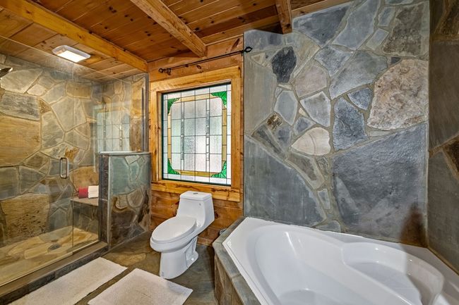 143 Kaely Dr, Home with 3 bedrooms, 3 bathrooms and null parking in Mineral Bluff GA | Image 40