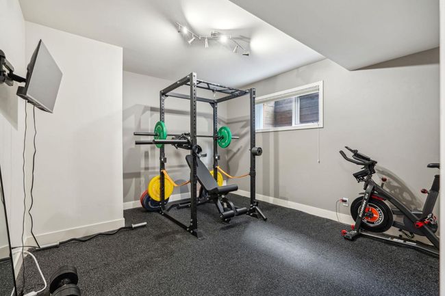 47 Patterson Dr Sw, House other with 4 bedrooms, 4 bathrooms and 5 parking in Calgary AB | Image 34