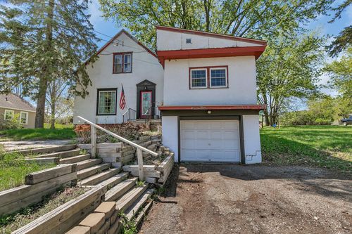 29 Riverside Ave S, Sartell, MN, 56377-1927 | Card Image