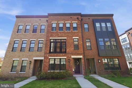 2002-7509 Sawyer Farm Way, MCLEAN, VA, 22102-4120 | Card Image