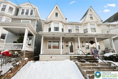 728 E Broad St, TAMAQUA, PA, 18252-2209 | Card Image