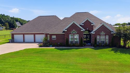 143 Osage Dr, Benton, AR, 72019-7864 | Card Image