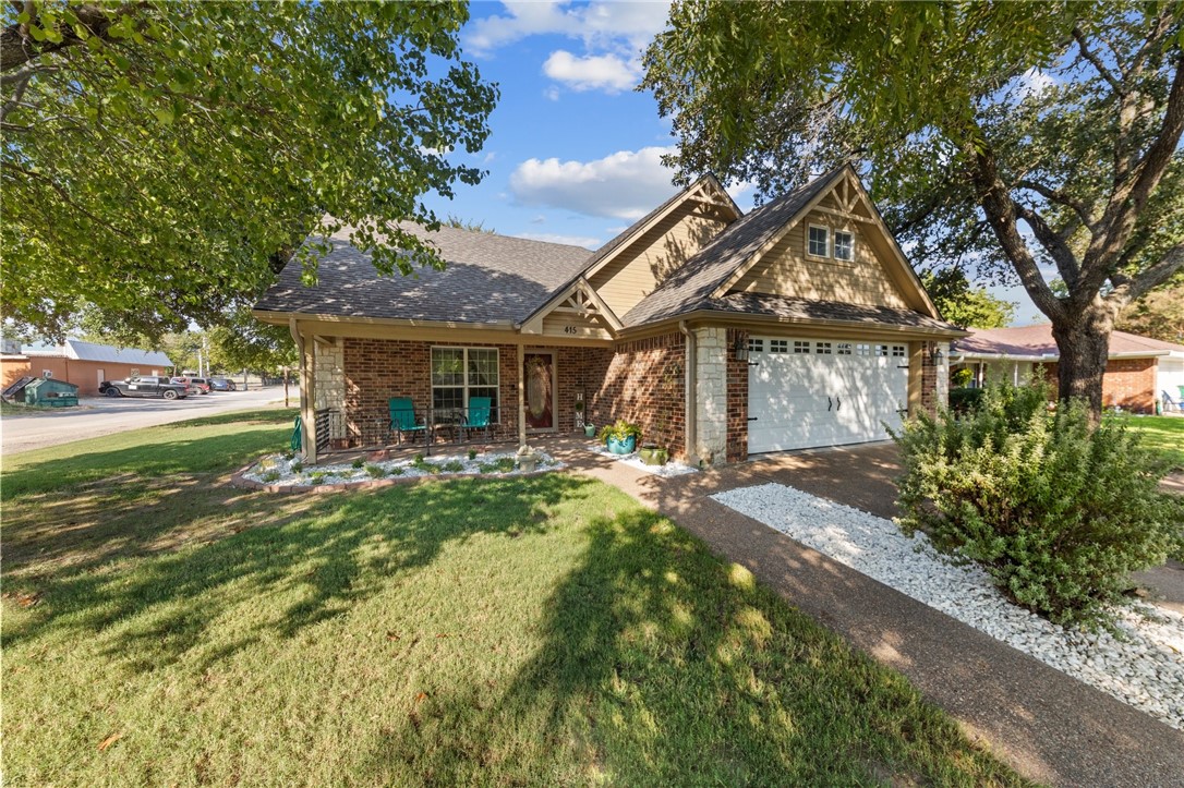 Avenue F , Clifton, TX 76634