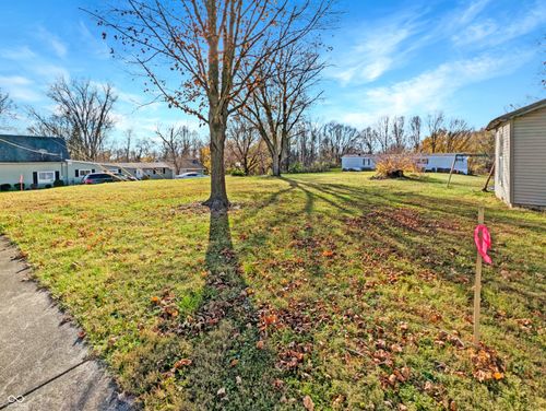 102 Main St, Michigantown, IN, 46057-9577 | Card Image