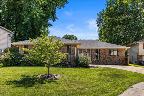 4540 Shadow Dr, Decatur, IL, 62526-9331 | Card Image