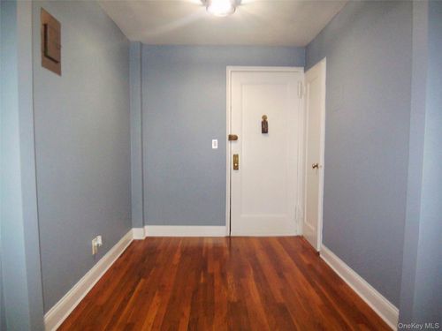 apt-105-485 E Lincoln Ave, Mount Vernon, NY, 10552-3511 | Card Image