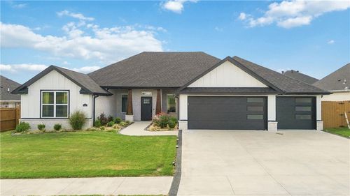 521 Morgan St, Centerton, AR, 72719-5076 | Card Image